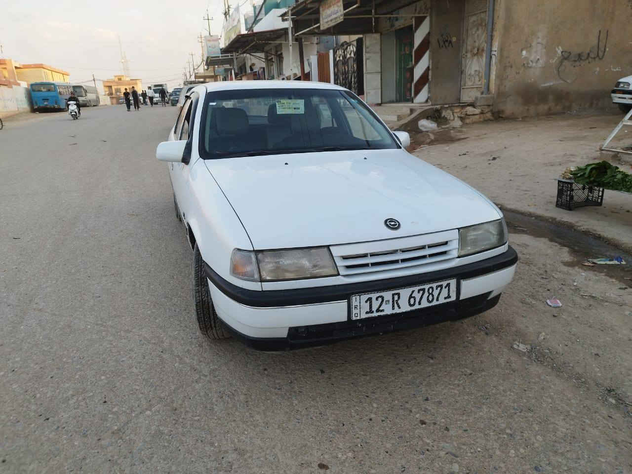 فكترا للبيع حجم ١٦ موديل ٩٢ سنوية ٣١ هزا جديدة شرط التحويل كابون ورقي السيارة حلو وكاعدا مال جناي مصلح دواير الوره بيها طخا شوية بل صندوق  السعر ٤٥ الاتصال على الرقم ***********
/***********
