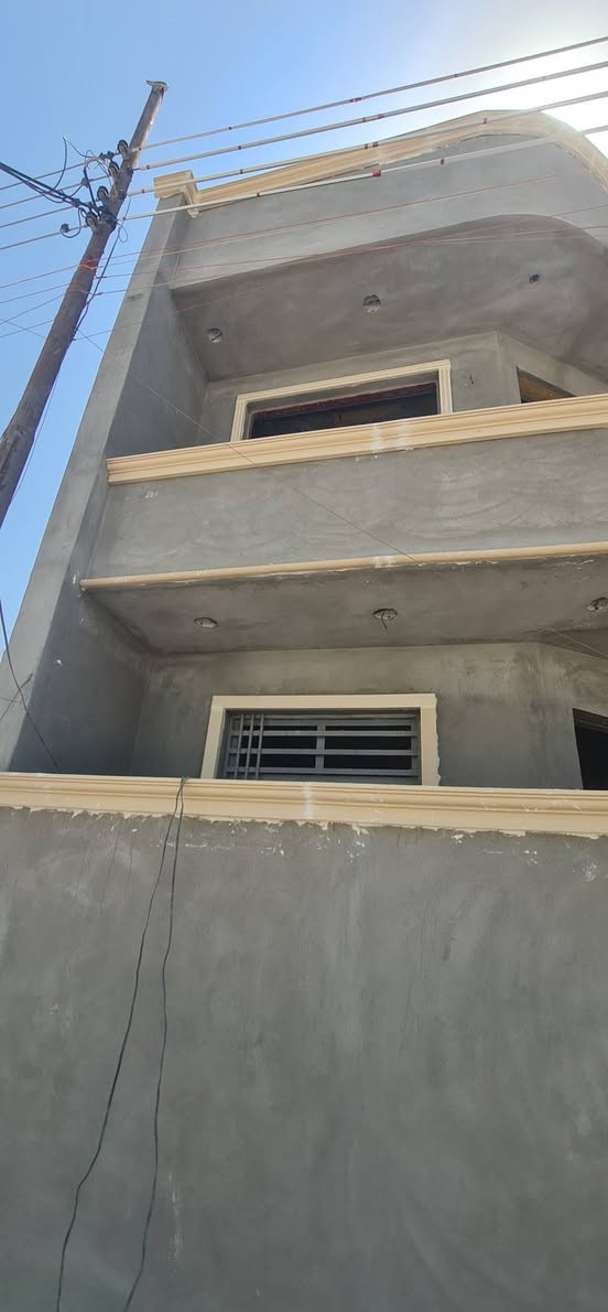 السلام عليكم  الباخ من الدوره
البخ. سقل. 6الف 
البخ جراره4الف 
البخ ونثر 6ونص 
تشميع خارج 3تشميع داخل2الف 
تشطيب مساطر 7الف 
جص وبروك 6 ونص 
واجهيه كباله
***********
