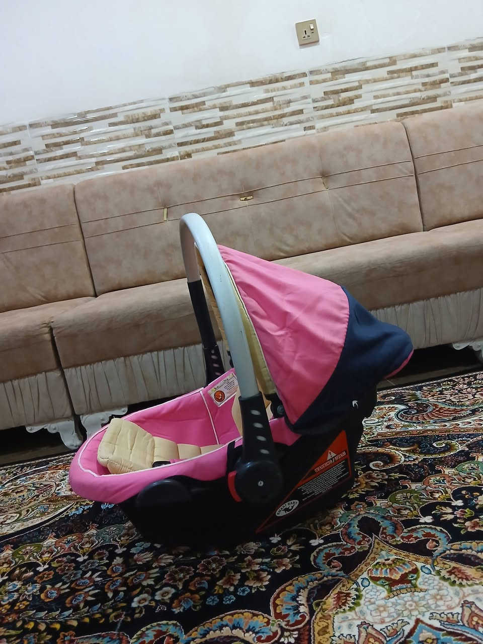20 الف نهایە
سلیمانیە توصیل موجود


**إذا كنت صاحب هذا الإعلان وتريد حذفه لأي سبب، رجاءا أرسل رسالة إلى الدعم الفني**