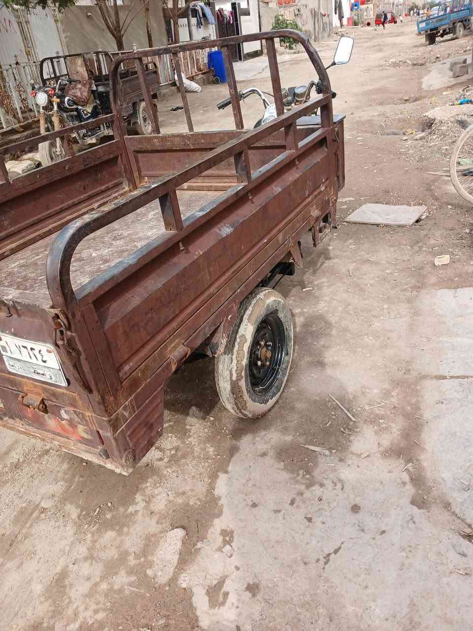 ستوته للبيع رقم واسط موديل ١٣ مكاني واسط الكوت السعر ١٤٠٠ وبيها مجال (***********)
