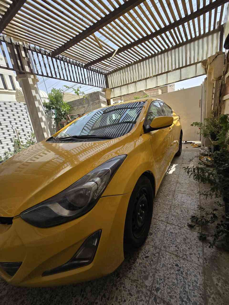 السلام عليكم اخوان رمضان كريم عليكم النترا ٢٠١١ تخم تاير تخم ويل صدر امامي خلفي دبلات امامي خلفي دوشمة داخليه كاملة بيها باب خلف السائق قفلته من جوة ومانفتح بعد بقة على وضعة غرامات هيئة مصفرة وصل خط وبحث جدد منضومة غاز السيارة اي تفاصيل اتصل وتدلل ***********
بغداد الكرخ السعر ١١٣ وبيها مجال بيع وترهم مراوس بخصوصي ونتفق على فرق (شرط بسم البايع السيارة)
