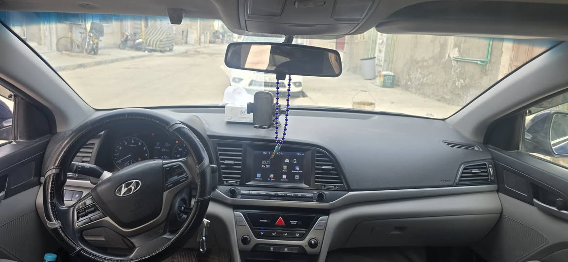 بسعر مناسب جدا  بيع سريع
هونداي النترا موديل 2017 
 وارد امريكي 
 الحادث بامريكا جاملغ امامي ايمن وبنيد وبالعراق نفس الحادث  
 بدون لغد ولا شاصي  
مصبوغة عام جمالية فقط 
گير حدادية تبريد على الفحص
ثلاث انظمة قيادة 
حجم المحرك 2000 دوش المرغوب يحتوي على مشكلة بداية كاسكت
مانع انزلاق
تحكم ستيرن
شاشة 
كامره 
تدفئه تبريد 
ويل كب كروم 
مكان السيارة بالنجف 

السعر ٩٢ وبيها مجال 
أي استفسار  الاتصال بالرقم 

***********
