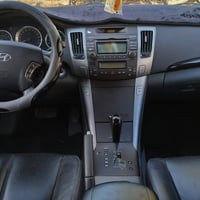 سوناتا • موديل ٢٠١٠ • بدون مراوس