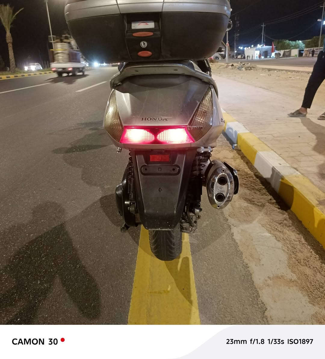 سلام عليكم سلفر 600 محرك برغي ما مفتوح. بي دراجه شلعه ومعدل شرط 180  بيه ملاحظات ترايك وين ميعجبك السعر  موجود وتساب *********** مكاني كربلاء
