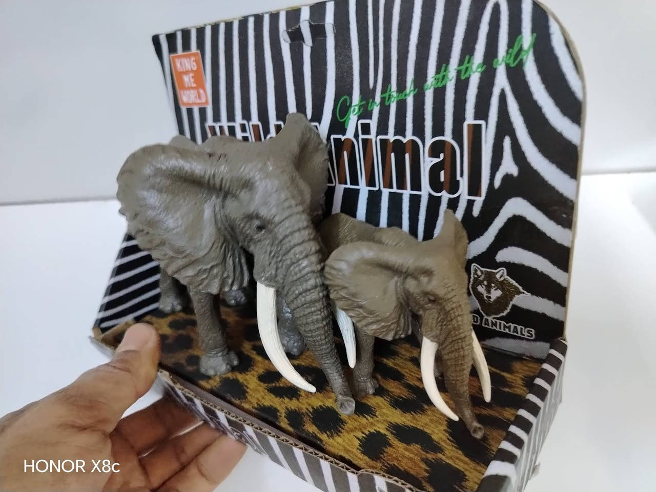 بسم الله
متوفر هالجمال جديد بالباكيت


**إذا كنت صاحب هذا الإعلان وتريد حذفه لأي سبب، رجاءا أرسل رسالة إلى الدعم الفني**