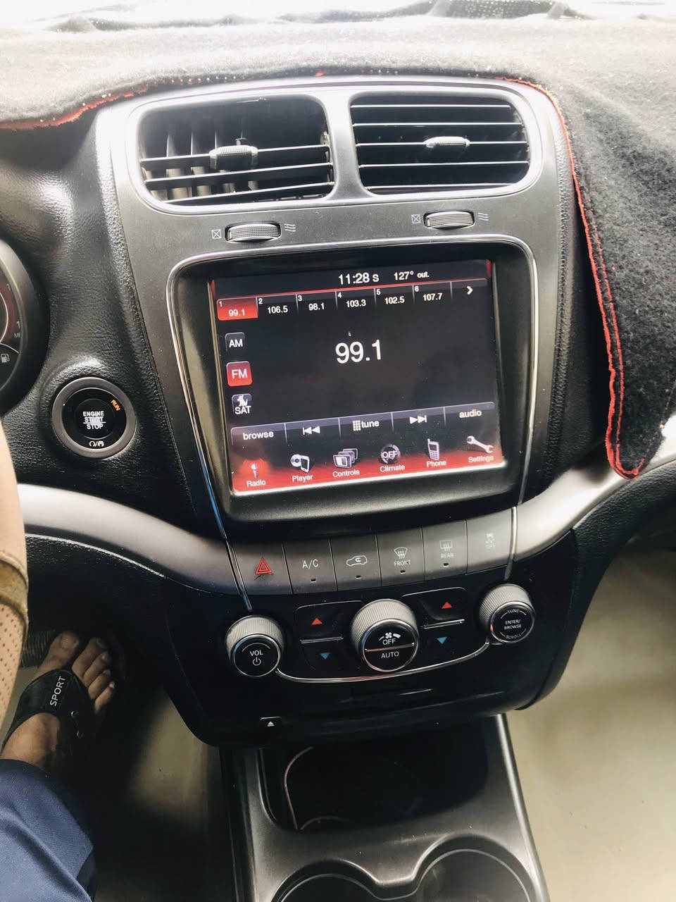 سياره جورني كروز رود لون ابيض حره بأسمي   رقم ذي قار مكان السياره ذي قار / قضاء النصر 
مكينه سته
سبعه  راكب 
ثلاث قطع تبريد 
كشنات جلد 
ارضيه جلد
لايت زنون 
راديتر هيمي ٣ خطوط
شاشه كبيره
المري كهرباء
ويل حجم ١٩ كروم 
الضرر الجاملغ الامامي الايمن والايسر مصلح 
وتبديل باب العبري 
السعر ١٣٠ وقابل للتفاوض
للاستفسار ***********وتساب
***********  أتصال
