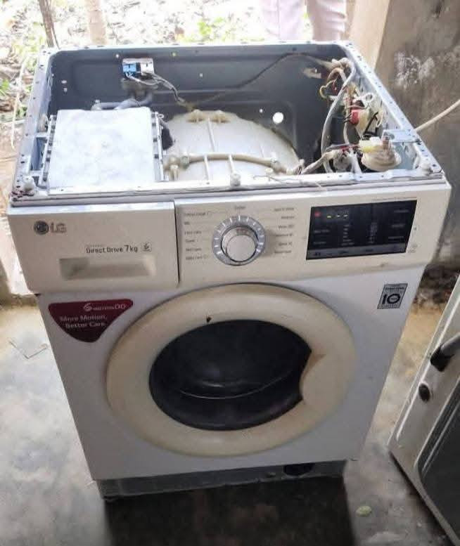 لاهالي الفلوجه 😍
بشرى لأصحاب الماركتات والمطاعم والمنازل!

وصلت ماطورات أوربية بملف نحاسي أصلي 100%مخصصة للثلاجات، المجمدات، والعارضات بجميع أنواعها 
🔥عرض خاص لفترة محدودة 
🔥استبدال الماطور القديم صيانة كاملة للجهاز 
🔥كفالة حقيقية تمتد من 6اشهر إلى سنه
🔥خلال الكفالة: إذا تعطل الماطور يتم استبداله فوراً بدون أي مبلغ إضافي! 
✅يعني تدفع مرة وحدة وترتاح سنه
اضافه الى تصليح الغسالات الفول اوتماتيك والعاديه  وصيانة جميع الاجهزة المنزليه 
📍 العنوان: الفلوجه – الجغيفي الثانيه –    شارع المعاضيد  مقابل  مكتب العز للعقار 📞 للحجز أو الاستفسار: ***********/***********💬 واتساب متوفر
