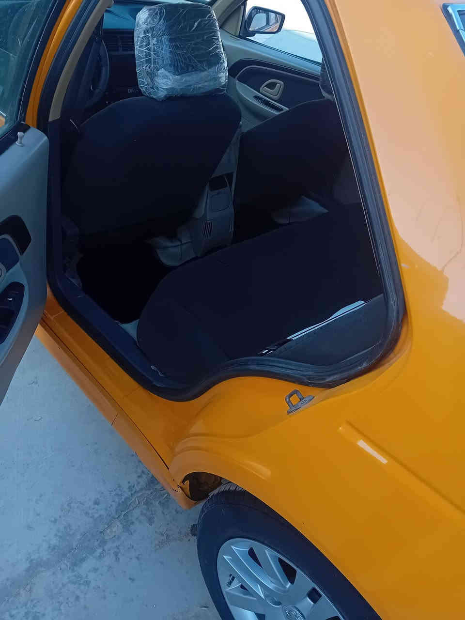 سلام عليكم بيجوبارص موديل 23مكفوله كفاله عامه المواصفات معروفه مطلوبه مصرف السعر72وبيه مجال بسيط العنوان كوت مركز المدينه ***********
