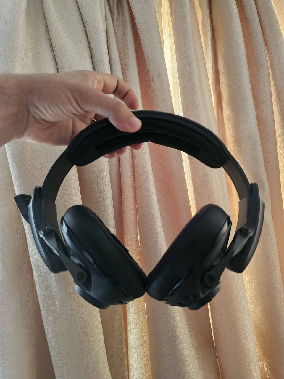 للبيع سماعه سنهايزر gsp670 وايرليس السماعه غنيه عن التعريف وكامل ملحقات


**إذا كنت صاحب هذا الإعلان وتريد حذفه لأي سبب، رجاءا أرسل رسالة إلى الدعم الفني**