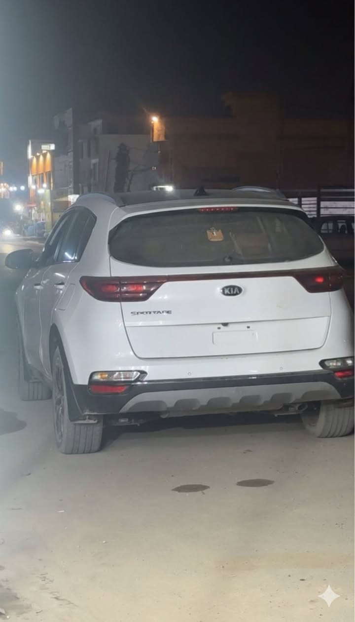 سبورتج موديل 2019
خليجي 
فول مواصفات 

1بانورما
2كشنات تحكم كهرباء
3تبريد قطعتين
4جنطه كهرباء 
5السياره بصمه
ماشالله عليه السياره قويه 
ماشيه 85الف
السياره نضيفه 
بيها فقط ضربه بالدعاميه وبلباب يرجع بارد نص شبر 

للاستفسار /*********** 
متوفر واتساب دايركت
