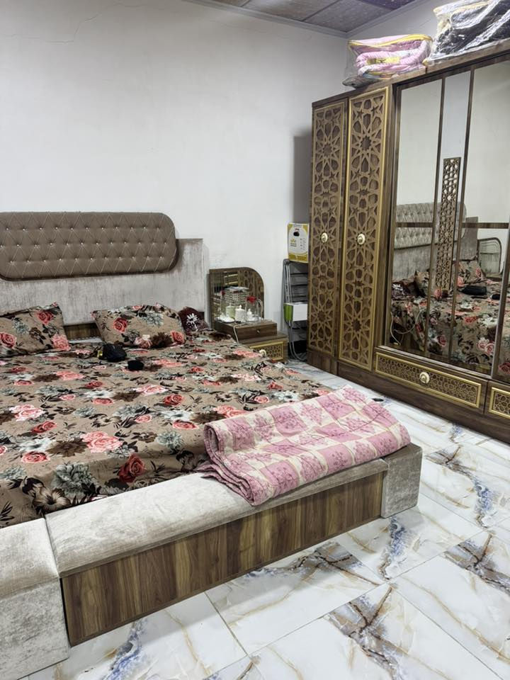 غرفه نوم تركي للبيع 5 قطع
موصل الايسر 
***********
او مراسلة الصفحه
