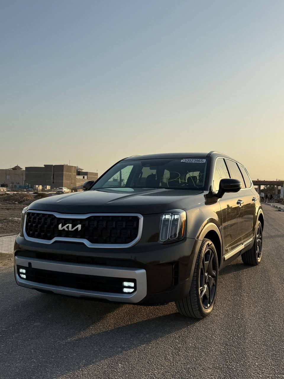 سلام عليكم
النوع : كيا تليورايد ٢٠٢٤ 
وراد امريكي 
الضرر :
١-دعاميات فقط صبغ  
٢-بارد باب الجنطه الخلفي و بارد بسيط الجاملغ الامامي الايمن
اللون : بني 
فول مواصفات : 
١- رادار وحساس امامي 
٢- رادار وحساس خلفي
٣-كشنات جلد ملكي منفصل vip
٤-كشنات مجهزه بمنافذ شحن تايب سي
٥-شاحن لاسلكي 
٦-تدفئه كشنات 
٧-تحكم ستيرين 
٨-شاشه كبير 
٩-بصمه تشغيل عن بعد 
١٠-فتحته سقف 
١١-انظمه قياده متكامله 
العنون📍 : البصره -قضاء المدينه 
السعر : اتصل وتدلل
***********
***********
