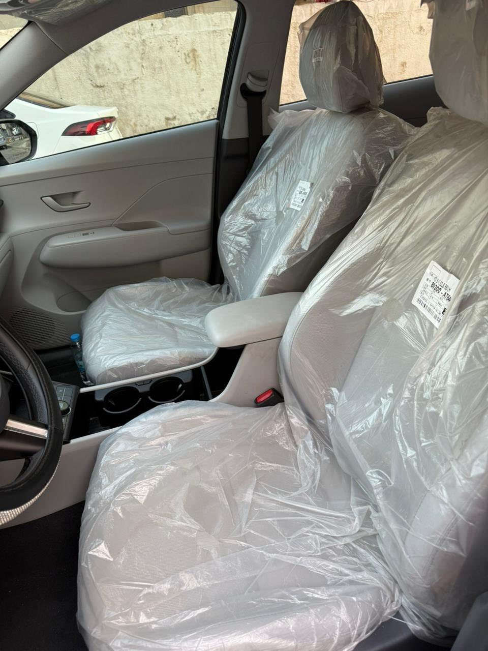 24 
بدون ايرباك بدون تبديل حادث مرفق 
ماشيه ٦ الاف زيرو بدون رقم دخول جديد 
***********
