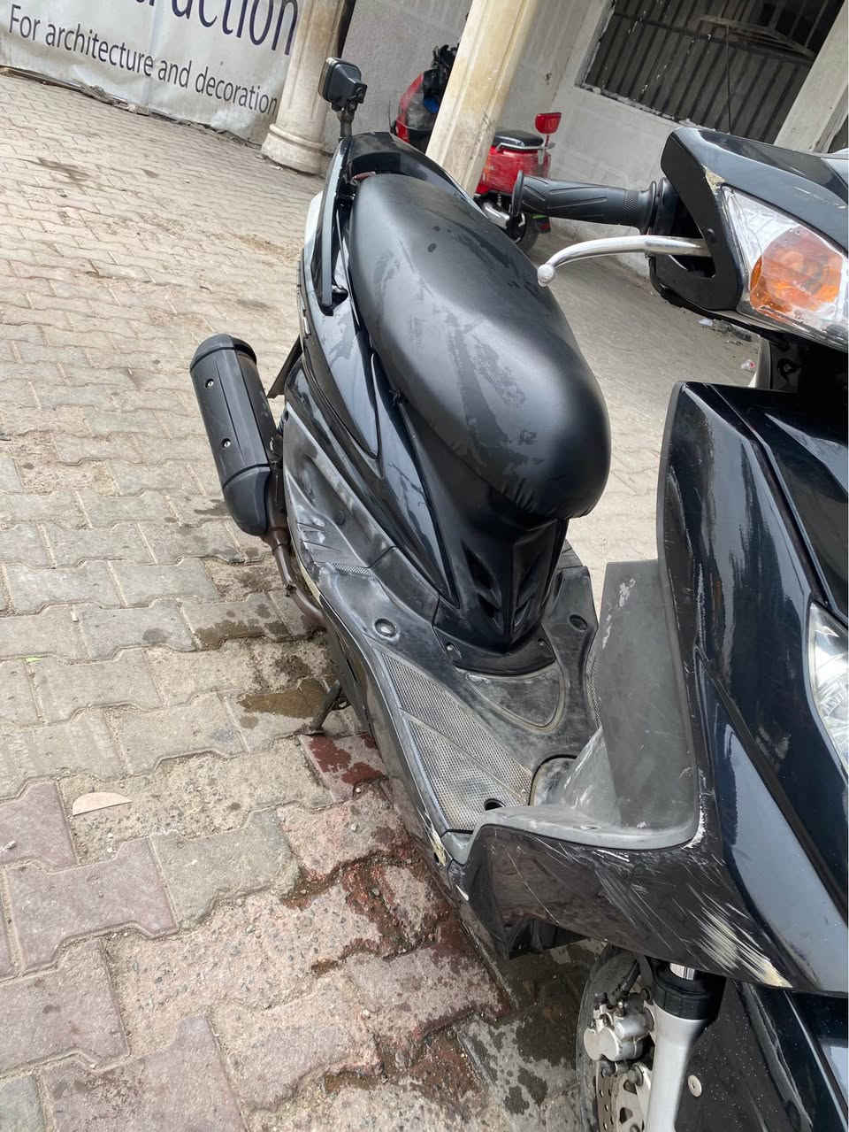 سلام عليكم سكنس فحل للبيع دراجه مكفوله من لويل للويل كفاله عامه مكينه برغي ما مفتوح بيه شوفت عينك سعره 8ونص وبيه مجال تواصل علا هاذه رقم فقط 

0790 189 9320 بغداد, العراق
