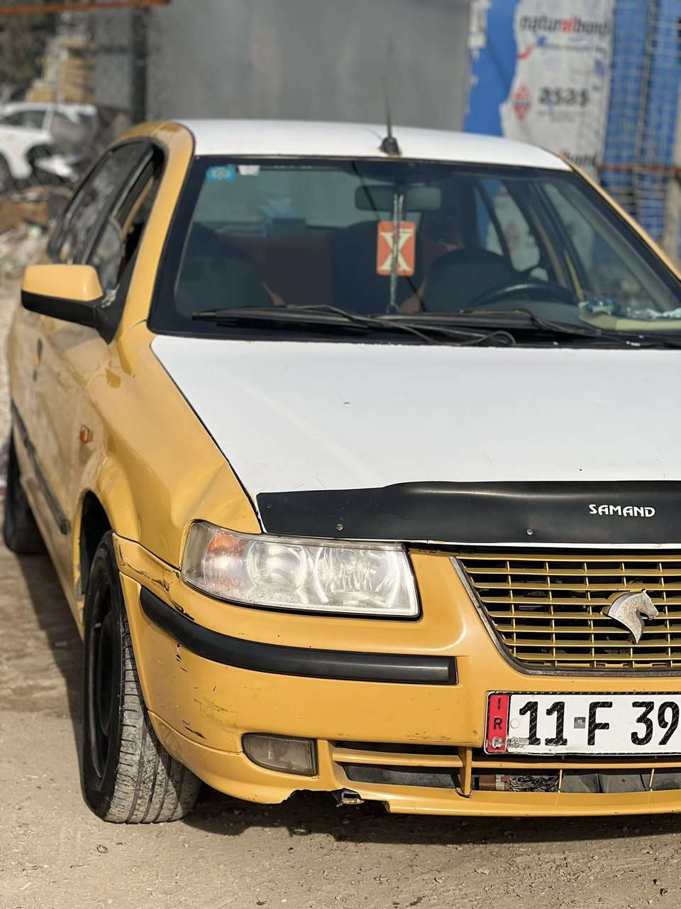 سلام عليكم سمند للبيع موديل 2011 ناطق بيها طخه بالجاملغ الامامي فقط وبيها كلير السياره جاهزه مكاني بالبلديات والسعر 30 وبيها مجال بسيط وهذا رقمي ***********
