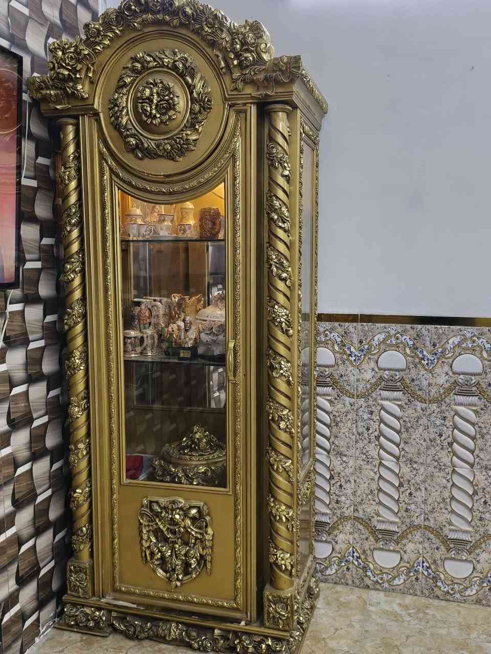 للبيع مصري زان ب 300 وبيه مجال  ***********
