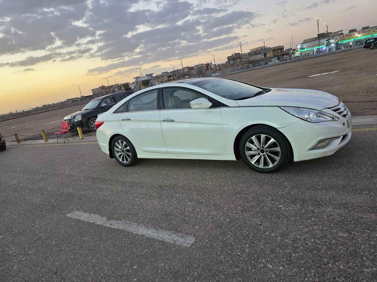 سوناتا مديل ١٣ خليجي فول موصفات محرك ٢٤٠٠ دوش رقم جديد سنويه جديده سياره مكفوله من الضربه وتبدل وصبغ عده الهلال خلفي جوة قبق البانزين ولباقي مكفوله سعر ١٢٠ عنوان بصرة هاتف 📱 ***********
