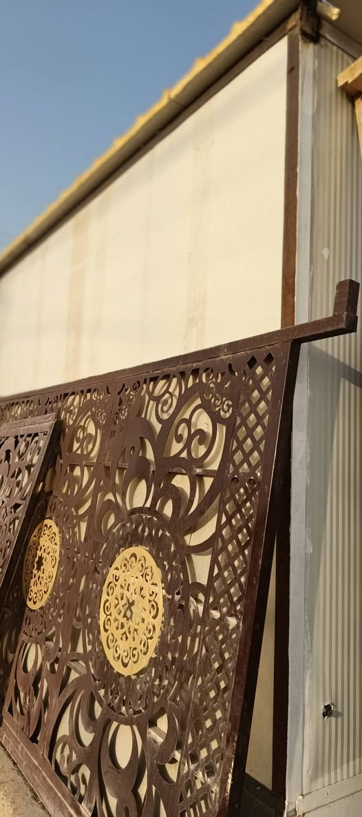 كرفان 3.80×4متر السعر ١٢٥٠ العنوان بغداد الشرطه الخامسه ***********
