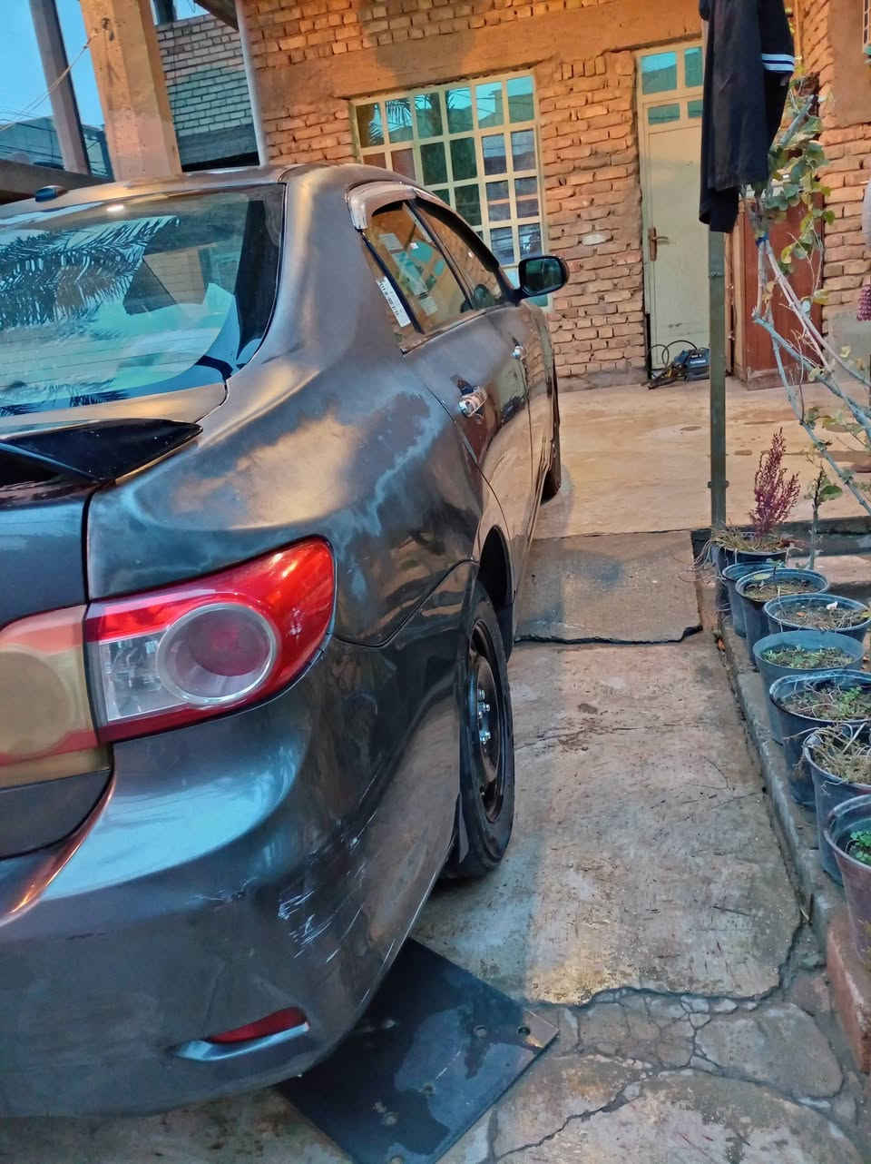 سلام عليكم البيع كولار ياباني وارد امريكي نضيفه رقم بغداد سنويه 28 بسمنه شرط تحويل صبغ قطع ابيع حزام حادث جاملغ جه الايمنه بدون دواخل بيه ضربه بل جاملغ خليه تصليح على بارد ايربالك تكم ودشبول بعده مو طاك سياره بيه جراد بعده على وضع شركه مامدبل بيه شي تجاري ولا ملعوب بيه محرك وكير شرط فحص تبريد ثلج كمبريسر شديته له بستم يعني انسى بوخه بل زدحام صدر امامي خلفي جديد زوج تاير امامي جيد زوج تاير خلفي نص عمره شاشه ايباد كامره تثبيت سرعه سياره على ادامه كامله بلكت نوزلات فيتبم صوره بل منشور حتى داخل مالته غلفته مانع حراره وعازل صوت دعاميه جديده شديته قبل فتره الايت عالي زنون ابيض  شدله شباب حجيتلكم كلشي بل سياره وصور كامله كادمكم سياره بل حقيقه احلى من صور كاعد وبعده على وضع بلاد الي يخابرني فقط على سعر وعمله لأحد يخابرني يسئل شبيه مابيه رجاء كلشي كدامكم موضح مكان سياره الانبار فلوجه سعره 90 وبيه مجال بسيط *********** رقم كورك بي واتساب ***********
