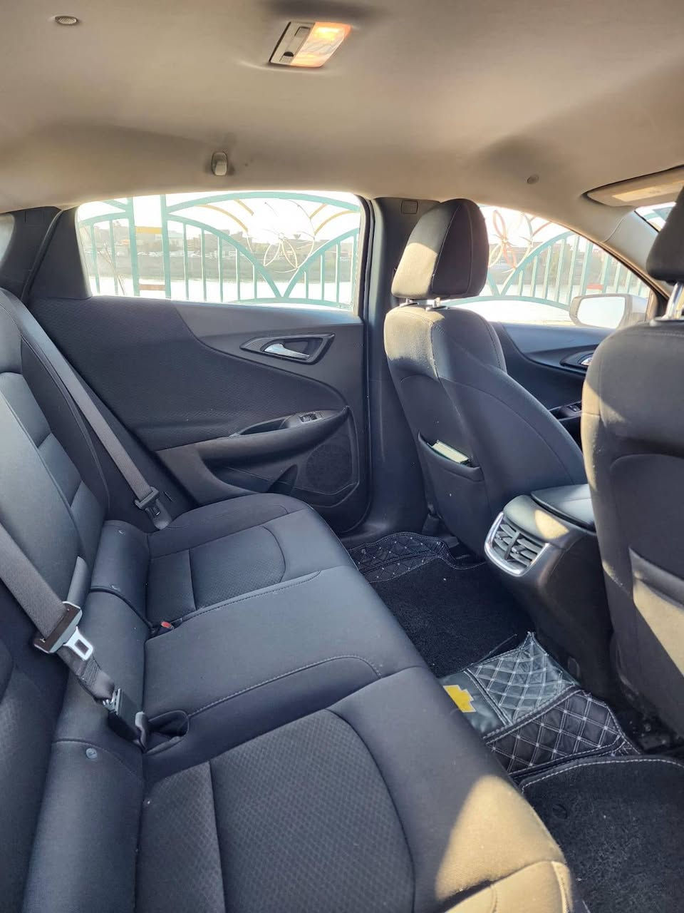 السلام عليكم 
ماليبو 2022 LT معوقين للبيع 
مواصفاتها المعروفه ...السيارة كاملة ماناقصها برغي ...مكانها كربلاء ..
موجود ماسنجر او اتصال *********** 
سعرها 110 وبيها مجال حك الجية
