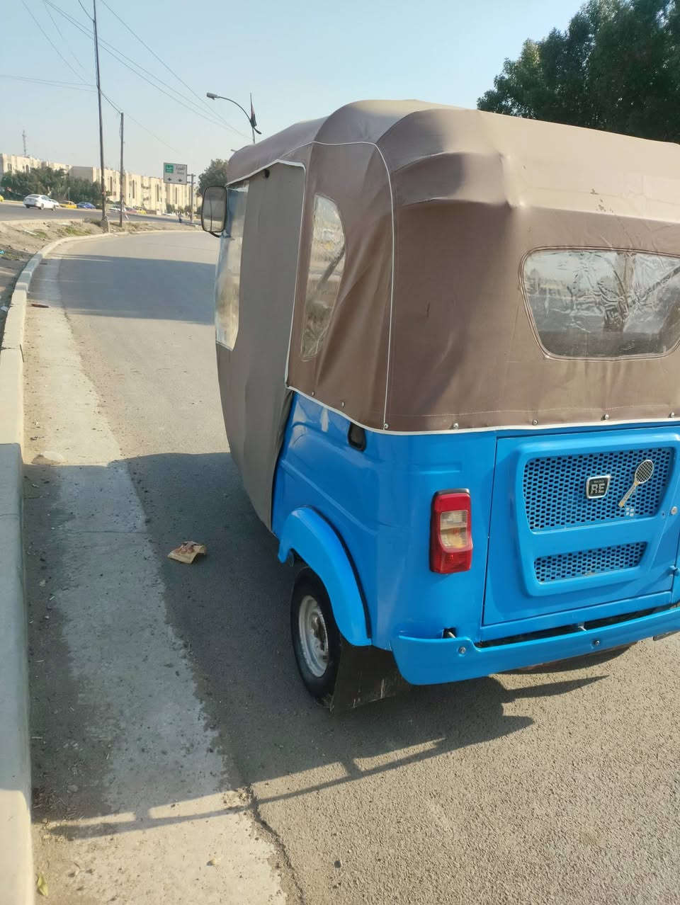 سلام عليكم
تكتك21 شهر2 
أوراق7 المصطفى 
تكتك بيهه صفحة معمره اليسره 
مكينه لا تنقسم ولا تبخير  مكفوله 
خياسات  ماكو بس نكادات بسيطه 
البياع  حي التراث
***********
