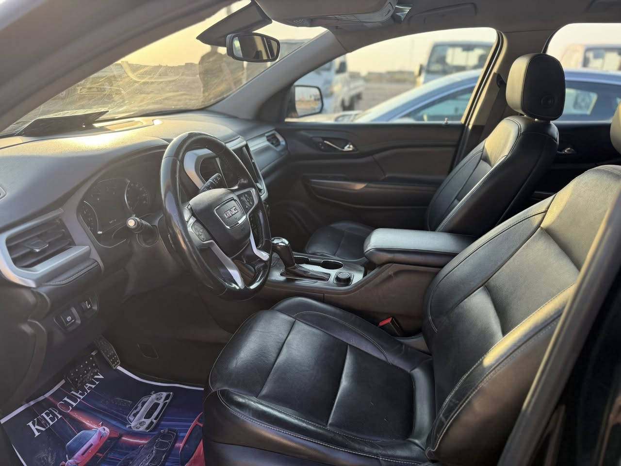 جمسيى اكاديه موديل 2019

محرك ٦ سلندر 

بصمه 

عدد الركاب ٧ 

كشنات جلد (تدفئه+تبريد)

فور ويل 

جنطه كهرباء 

رادار امامي 

لوحات مروريه واسط 

للاستفسار اكثر:***********

السعر :١٩٠ قابل للتفاوض 

مكان سياره واسط الكوت
