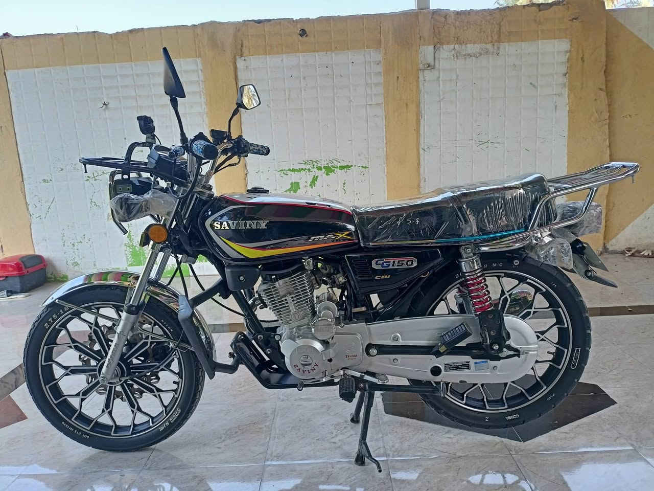 يالله موطور للبيع سيفان   موديل 2024بي اوراق،منفيس،فقط  بعده  زيرو  السعر 850وبي مجال بسيط    العنوان الرمادي رقم الهاتف***********
