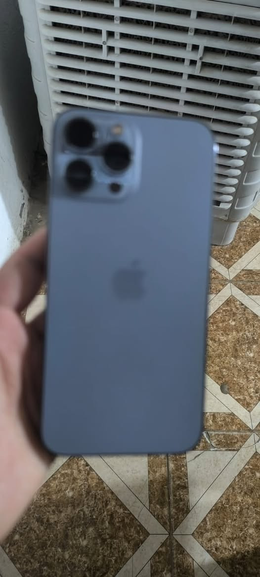 ايفون 13برو ماكس 
✅شرق اوسط 
✅مبدل بس شاشه 
✅ذاكره256
✅بطاريه 62 
✅معى ملحقاته راسيه وكيبل وكارتونه مالته 
سعر 500وبي مجال 
***********
