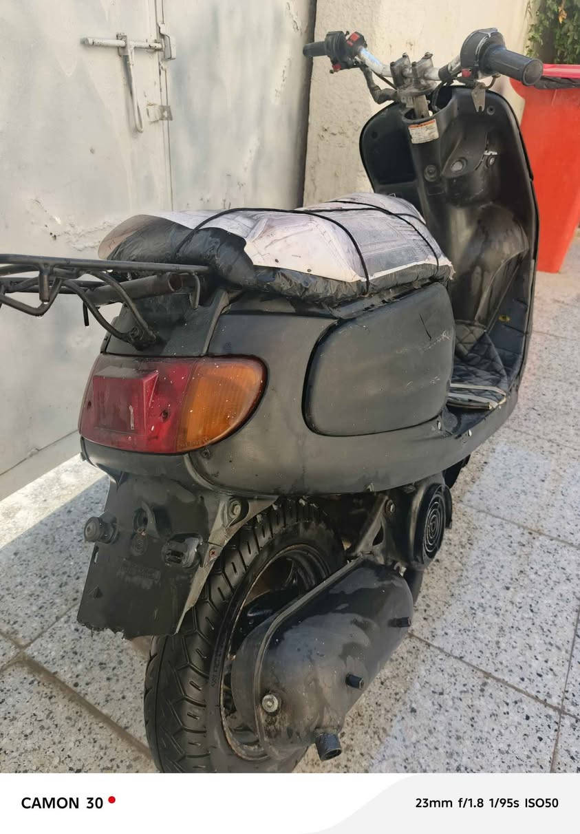 سلام عليكم
دراجه منغولي نظيفه للبيع او المراوس
 بريك وكهربائيات شغاله
هورن+شلعه حلوه +سلف شغال عوزه شخاطه
السعر155 وببها مجال للكروه
ناصريه مركز قرب مستشفى القلب
*********** الشطره, ذي قار
