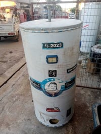 گيزر للبيع 220 لتر رقم 07709791025