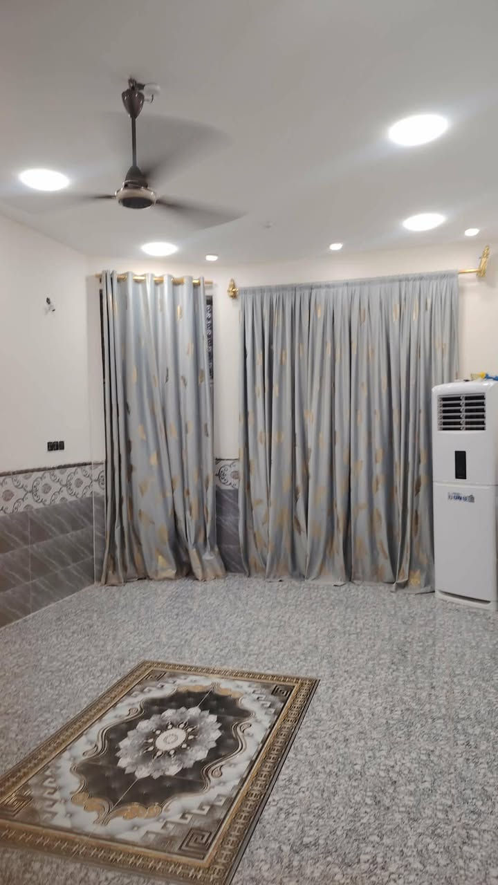 بيت بلكوت جديده بشارع صب بناء حديث  مساحة 230 الاستفسار 👈***********
