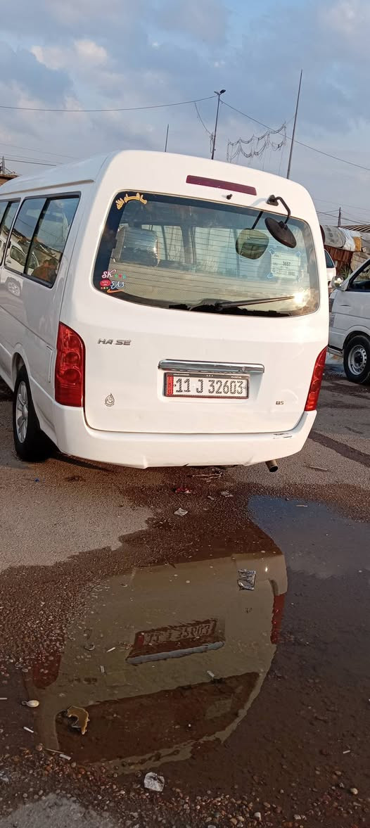 السلام عليكم
سيارة أچ وان للبيع موديل 2014
السيارة تخم تاير گير مكينة أكسل حدادية مكفولات
مدوشمة دوشمة عام الشراي يتصل على الرقم
***********
