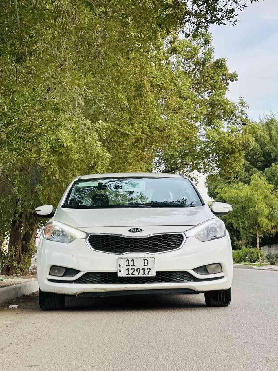 سلام عليكم سيراتو للبيع مديل 2016 خليجي مكفوله كفاله عامه من الصبغ كير مكينه مكفولات صدر تخم تاير كله جديد سياره مابيه اي نقص رقم وهزه جديد بسمي مواصفات تحكم ستيرن اشاير بالمري بلاجكتور شاشه كامره مري شفط السعر 120 العنوان البياع تقاطع درويش ***********
