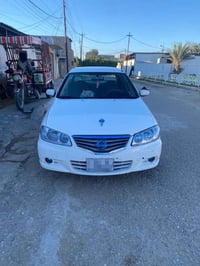 نيسان صني • ٢٠٠٠ • اوتوماتيك