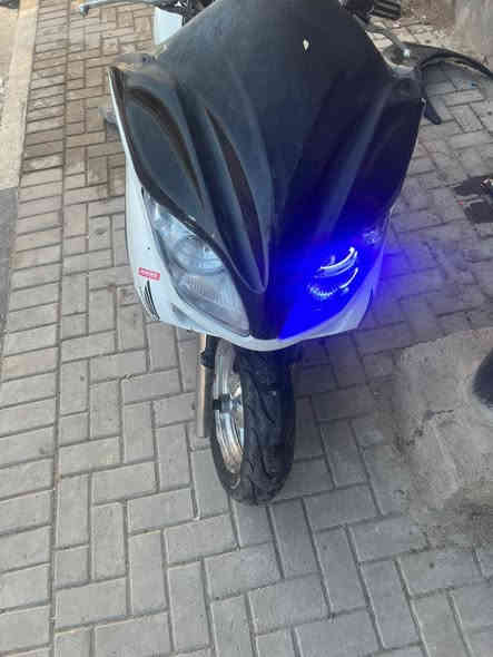 سلام عليكم ورحمة الله وبركاته. دراجه فورزه صفر 9دراجه انطي ضمان بالمكينه شرط ماساحكه ونطي ضمان بالجويتر والكهربائيات الدراجه مسوي ادامه كلجات جددد وقايش وفيتبم ونوزل. دراجه ماناقصها شي. زائد تزويد دبلات خلفي نيكل تجي ان الجك. زائد وجه بومه وياها وجها الاصلي ولقود ايضن.. الدراجه اوراقها كاملها كبل تروح ترقم. الدراجه ماناقصها شي. ابد بس بيها ملاحضات بالكفر. السعر المطلوب، 950وبيها مجال قليل. لان اريد اسافر الدراجه نضيفه الرقم ***********
