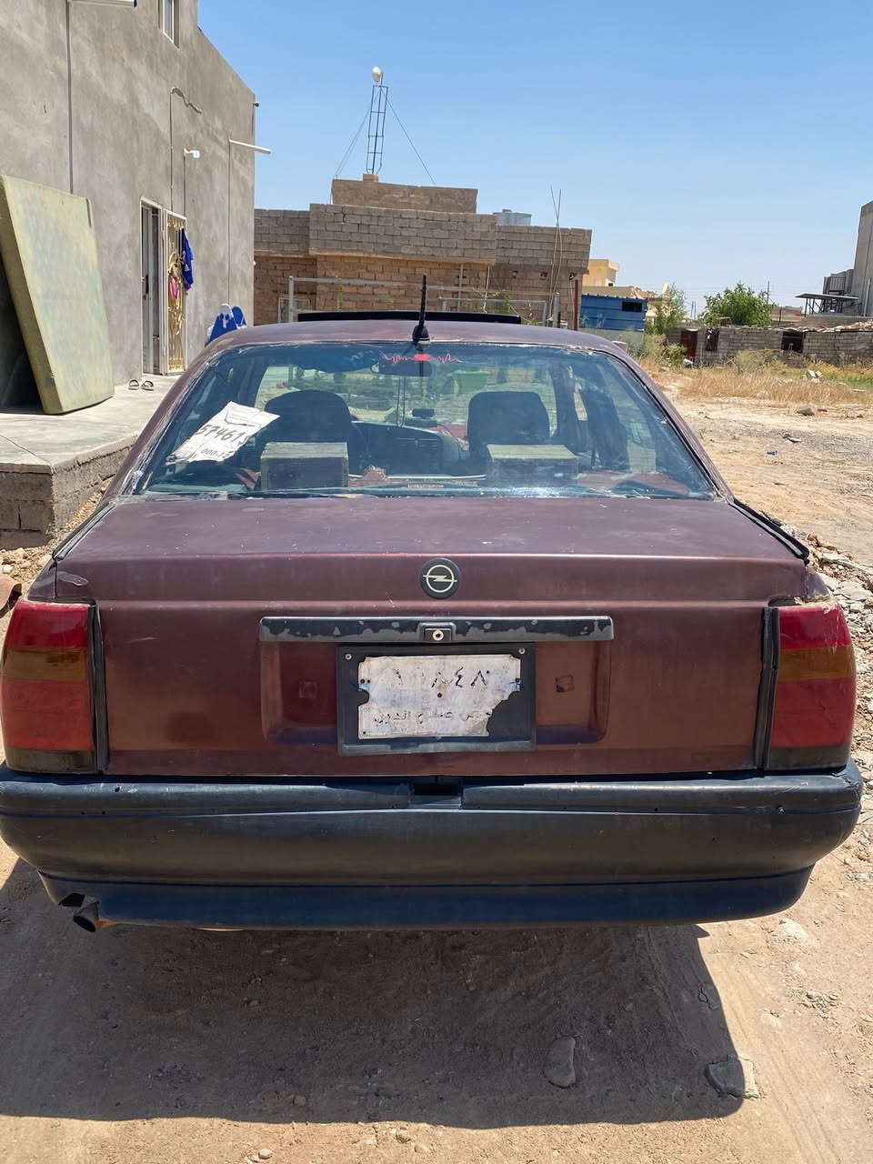 اوبل السعر 12ورقه قفل سياره تجي تشغل وتمشي الرقم ***********
