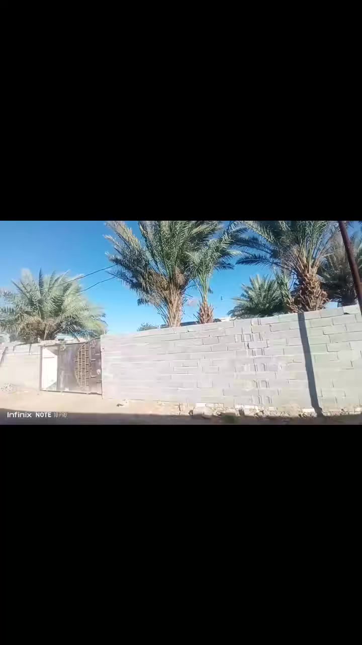 بيت للبيع ركن
المساحه 500متر طابو زراعي سند 25 تحويل بسم المشتري//يتكون من غرفتين نوم وصاله كبيره ومطبخ وحمام وصحيات واستقبال لنص حديقه جانبيه كبيرة 

الواجه 20م والنزال 25 مع توفر كافت الخدمات ماء گهرباء وخط مولد يبعد عن التبليط 50م 
مع وجود نخل عدد 5 

العنوان ديوانيه نهاي الحي العسكري من جيهه شارع 30 

الابلوك المستطيل 

السعر خاص وكلشي بل قسمه 

للاستفسار الاتصال ***********
