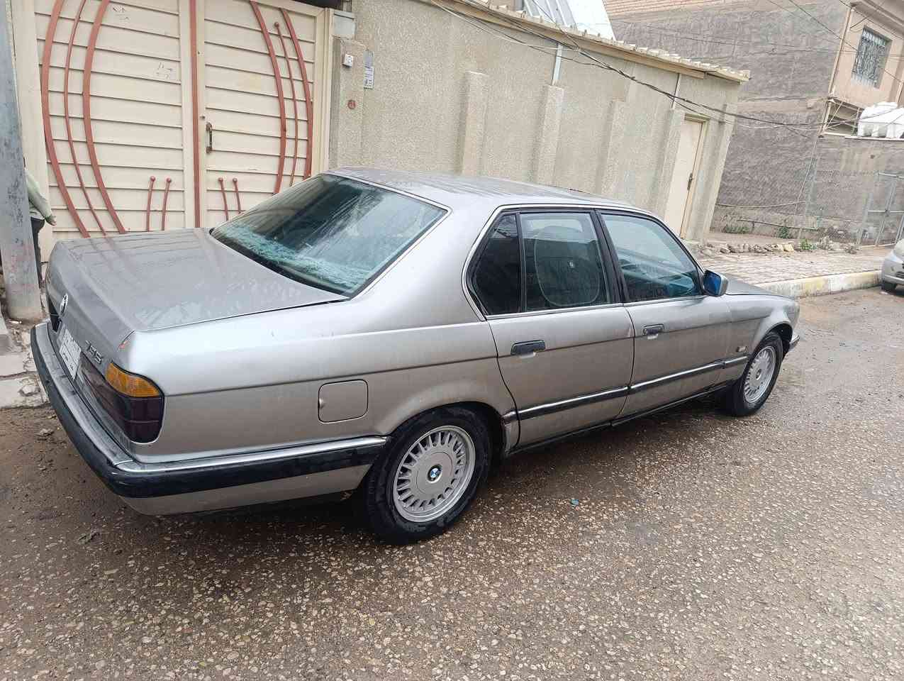 للبيع 735موديل 89 رقم بغداد وراعيه بغداد والسياره بكربلاء جاهزه نقصه غاز التبريد السعر 38$ للأستفسار***********
