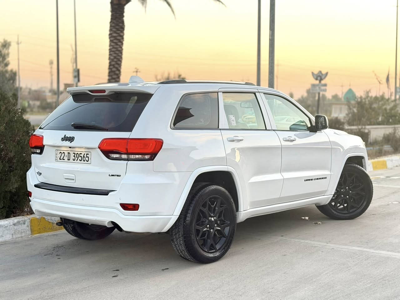 السلام عليكم
جيب موديل 2014خليجي فول
 
كير محرك شرط مامفتوح 
لا صرف لابخار مكفول 
رقم اربيل دولي جديد
 
  السياره بيه 5قطع صبغ بدون دواخل بدون ايرباك مكفول 
صدر امامي خلفي كله جديد
كاربائي كله شغال مابي نقص

سعر 179$بي مجال قليل 

عنوان كركوك داخل مدينه

***********
