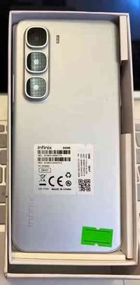 جهاز lnfinix HOT 60 pro الذاكرة 256 الجهاز نظيف السعر 200 وبي مجال للط...