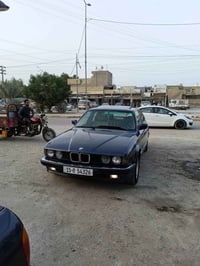 بي ام دبليو 735  مصبوغه عام للجماليه سياره جاهزه كشنات كهرباء فتحه تخم...