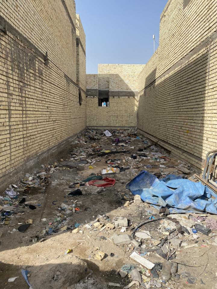 السلام عليكم قطعه ١٠٠ للبيع شارع ابو الدهن قبل كاع حميد لعويني بفرع واجه ٥ نزال ٢٠ ب٤٣ وبيها مجال بسيط ***********
