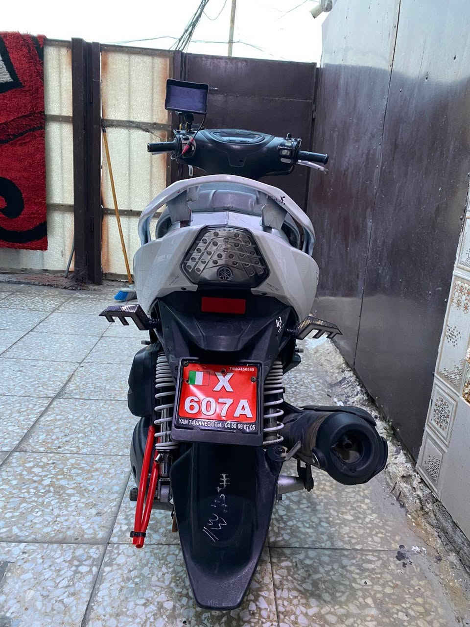 سلام وعليكم دراجه جيتي ار الدراجه نضيفه حيل للبيع فقط الدشبول رايدله فيشه فقط الدراجه نكره بأي وقت ازنون دبل اشاره رباعي دراجه نصبتهة حلوه السعر 875 وبيهة مجال المكان بغداد البياع رقم الهاتف ***********
