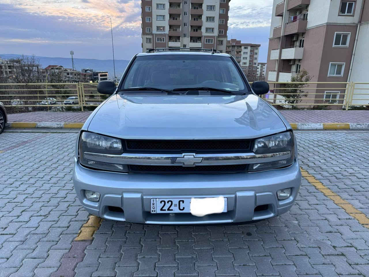 شوفليت بلايزر
موديل 2007 بدون صبغ
كير ومكينه بشرط مامفتوح محرك قبغ ابيض
ماشيه 130 الف كيلو متر حقيقي
سلايت كوشن كهربائيات
حجر صالنصه بلادي
طخم ايطار جديد تبريد تدفأ كهربائيات كله بشرط شغال
سنويه بأسمي مجدد لغايه 2030 تحويل وكاله حاضر هزه جديد
سياره كفاله عامه
سعر 122 ورقه بي مجال بسيط
مكان السياره سليمانيه
رقم تلفون ***********
