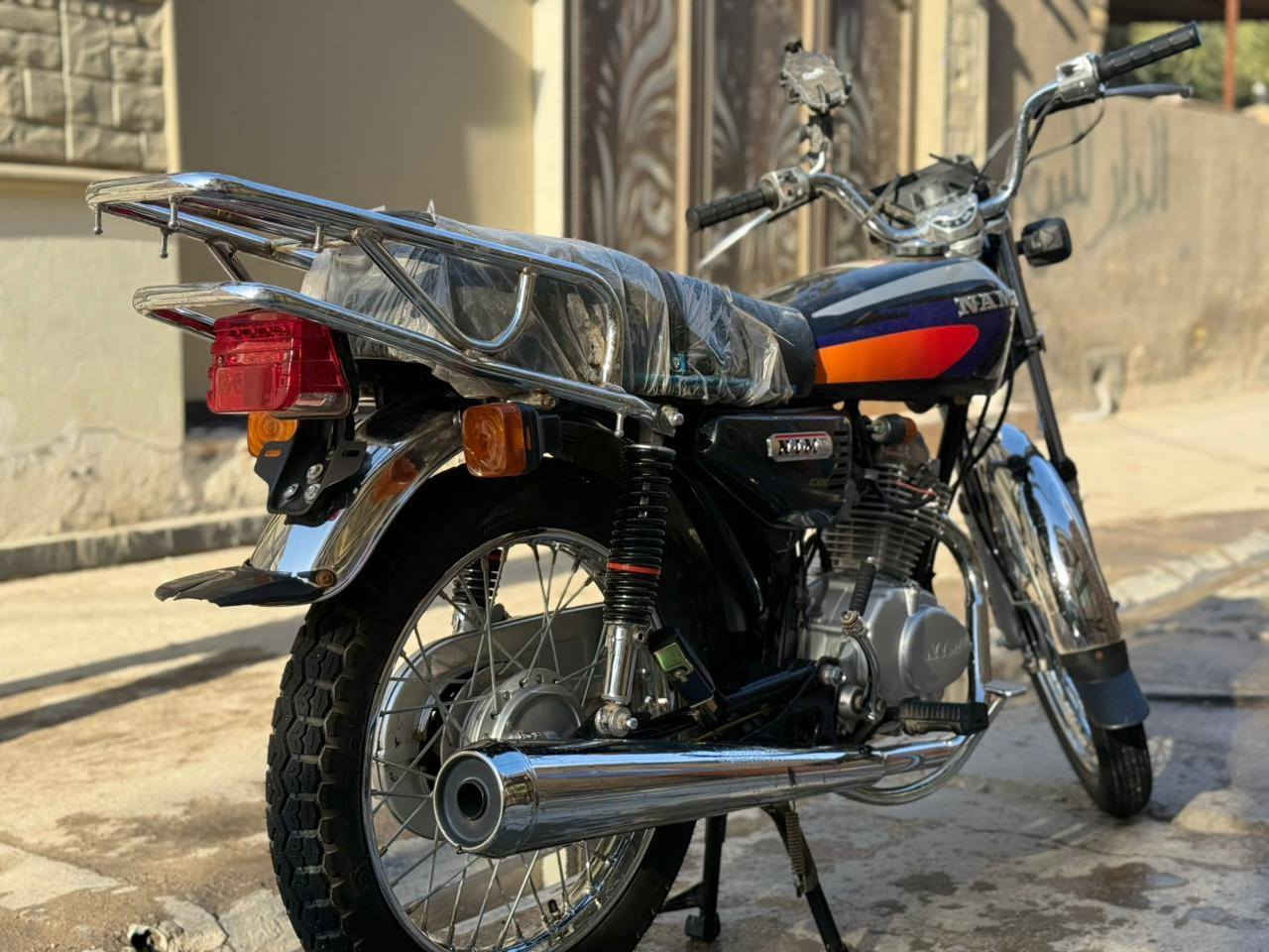 سلام عليكم نامة مديل 27 مستخدمة شهر سعرة 700 وبية مجال شراي اتصل وتدلل ***********
