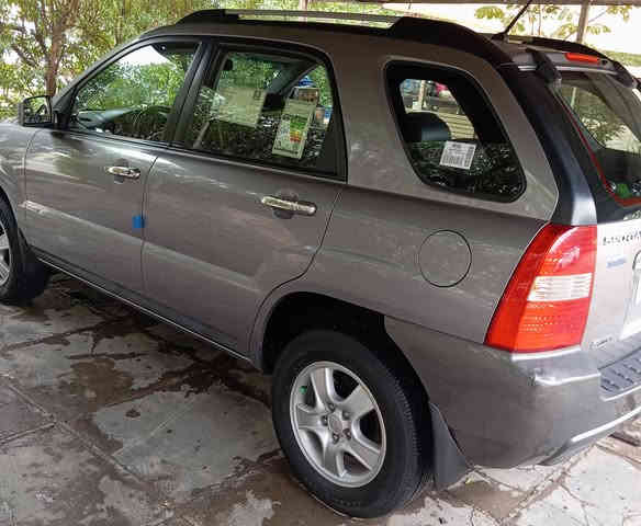 سلام عليكم كياء سبورتج موديل 2008 خلجي رقم بغداد دولي بسمي مكفوله من صبغ وبارد مكان سياره بغداد رقم الهاتف *********** سعر 110
