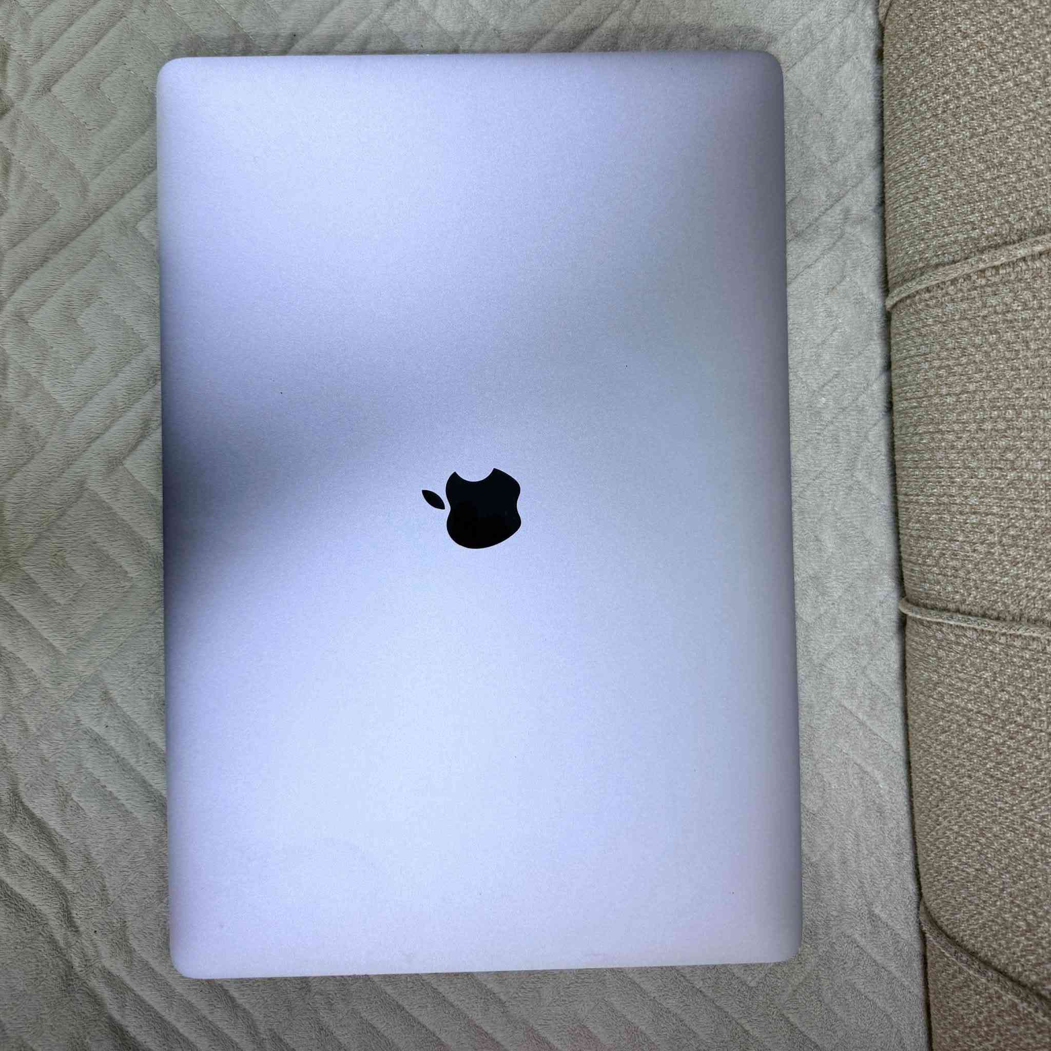 MacBook Pro 2019
Display 16"
Core i7 9750H
Ram 16 GB
SSD 512 GB
GPU 4 GB

دورات البطارية ٥٤
الملحقات شاحنة فقط

السعر 650 الف
يتوفر توصيل
***********
