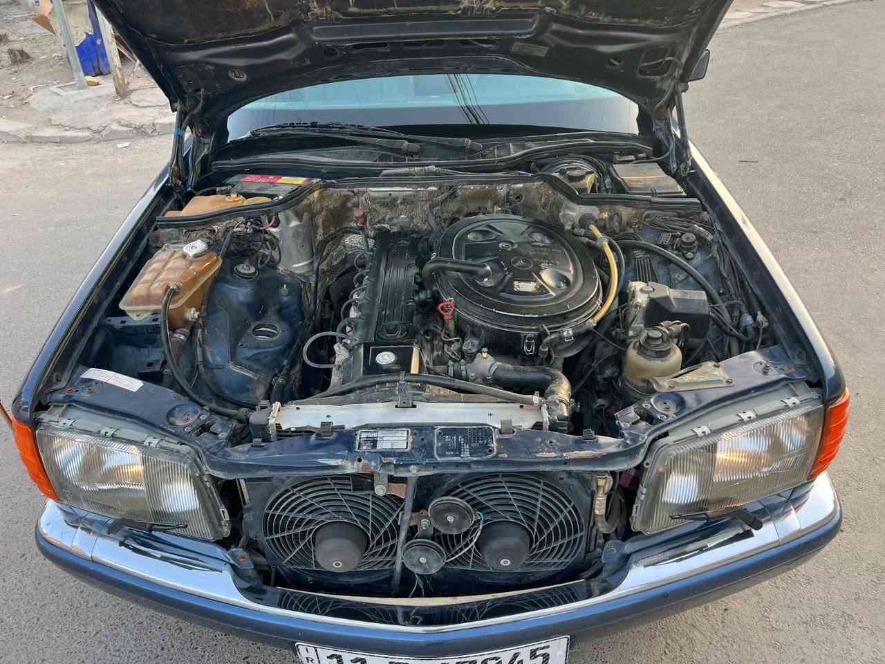 السلام عليكم مارسدس جامبو
موديل ١٩٩١
مصبوغه جماليه قواعد دبلات بلاد 
سلايت طكتين شغال 
منضومه بانزين جديده 
السياره عليه ادامه كامله رقم بغداد 
كشنات كهرباء 
تخم بردات 
السعر ٧٨ وبيه مجال قليل 
واذا اكو مراوس اراوس 
مكان بغداد 
***********
