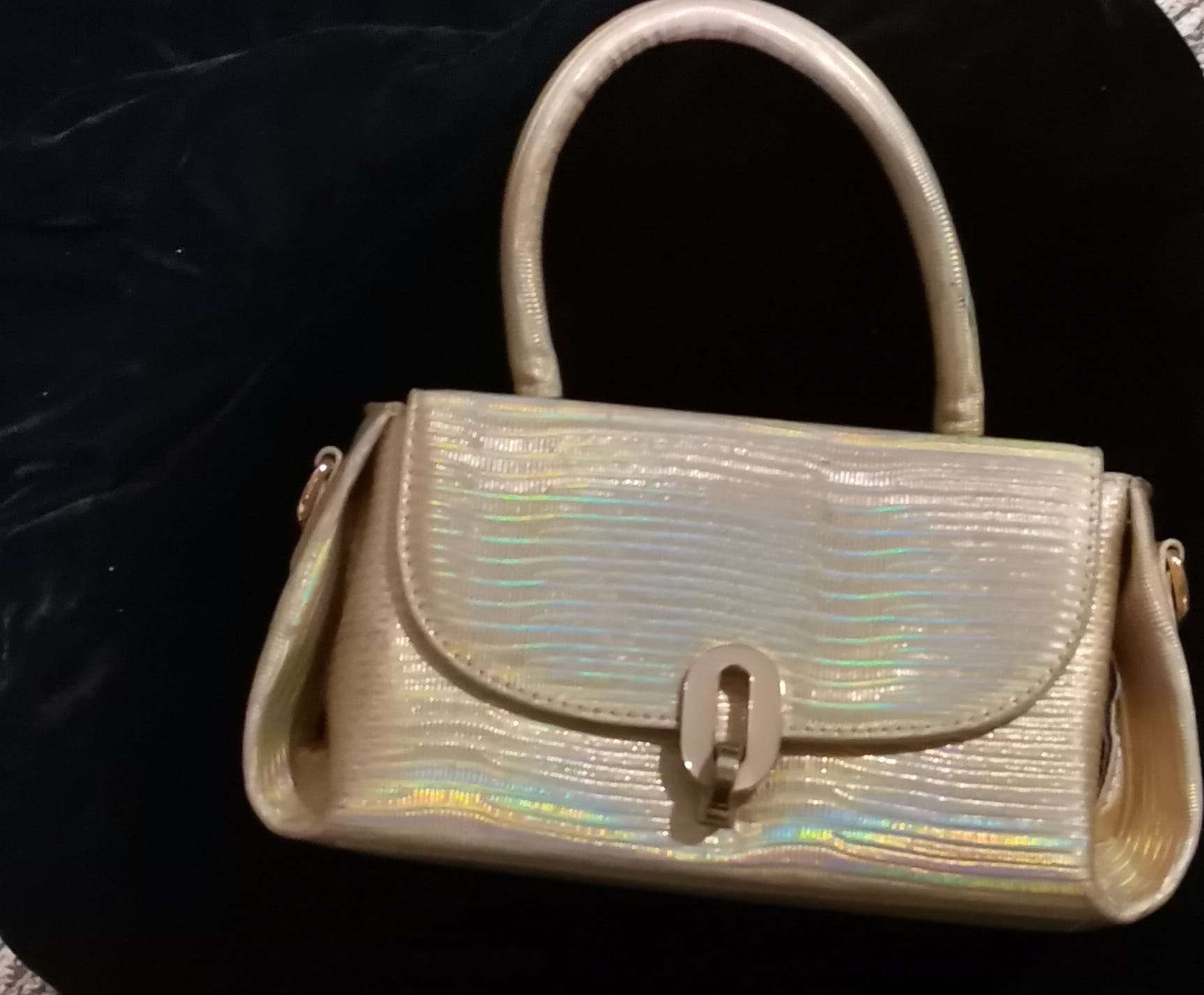 الجنطه بالفين ونص ومال الظهر بالف


**إذا كنت صاحب هذا الإعلان وتريد حذفه لأي سبب، رجاءا أرسل رسالة إلى الدعم الفني**