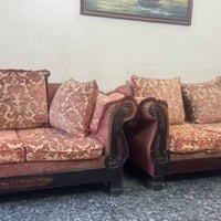 تخم اماراتي تكمه • ٥ قطع • مكان البنوك